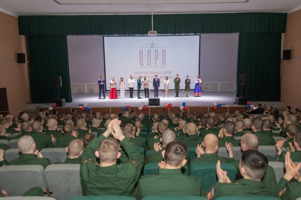 ЦДРА ОРГАНИЗОВАЛ ПРАЗДНИЧНЫЙ КОНЦЕРТ ДЛЯ ВОЕННОСЛУЖАЩИХ 100-ГО ОТДЕЛЬНОГО ПОЛКА ОБЕСПЕЧЕНИЯ