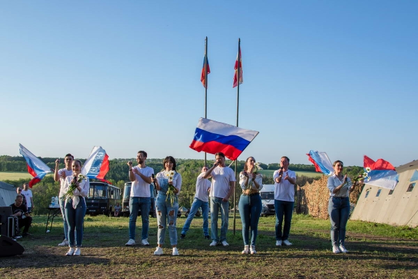 АРТИСТЫ ЦДРА ВЫСТУПИЛИ С КОНЦЕРТОМ ПЕРЕД УЧАСТНИКАМИ СПЕЦИАЛЬНОЙ ВОЕННОЙ ОПЕРАЦИИ