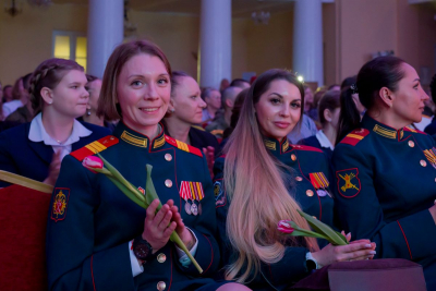 ЗВЁЗДЫ РОССИЙСКОЙ ЭСТРАДЫ ПОЗДРАВИЛИ ЖЕНЩИН С НАСТУПАЮЩИМ МЕЖДУНАРОДНЫМ ЖЕНСКИМ ДНЁМ В ЦЕНТРАЛЬНОМ ДОМЕ РОССИЙСКОЙ АРМИИ