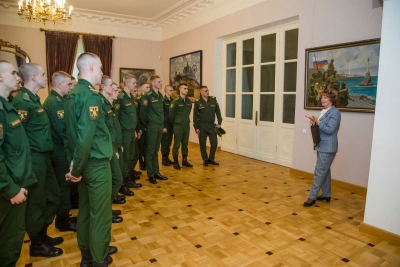 В ЦДРА ОТКРЫЛАСЬ ХУДОЖЕСТВЕННАЯ ВЫСТАВКА РАБОТ АНДРЕЯ СИБИРСКОГО &laquo;В КРУГУ ДРУЗЕЙ&raquo;