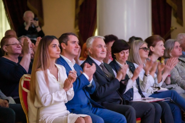 С КОНЦЕРТНОЙ ПРОГРАММОЙ АРТИСТОВ ЦДРА &laquo;МУЗЫКА КИНО&raquo; ПОЗНАКОМИЛИСЬ МОСКВИЧИ